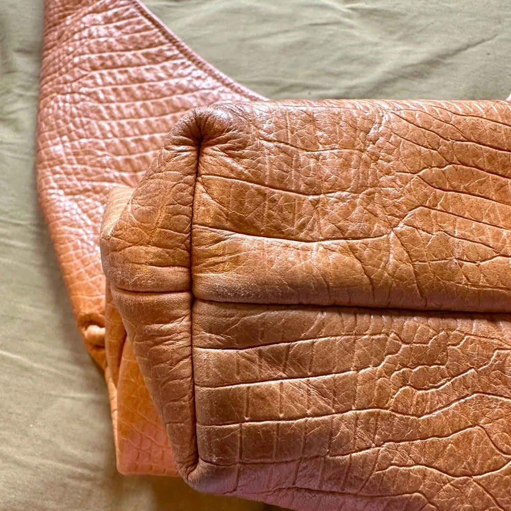 THOMAS LEATHER CAMEL COLOR CROSSBODY BAG. - Picture 8 of 10